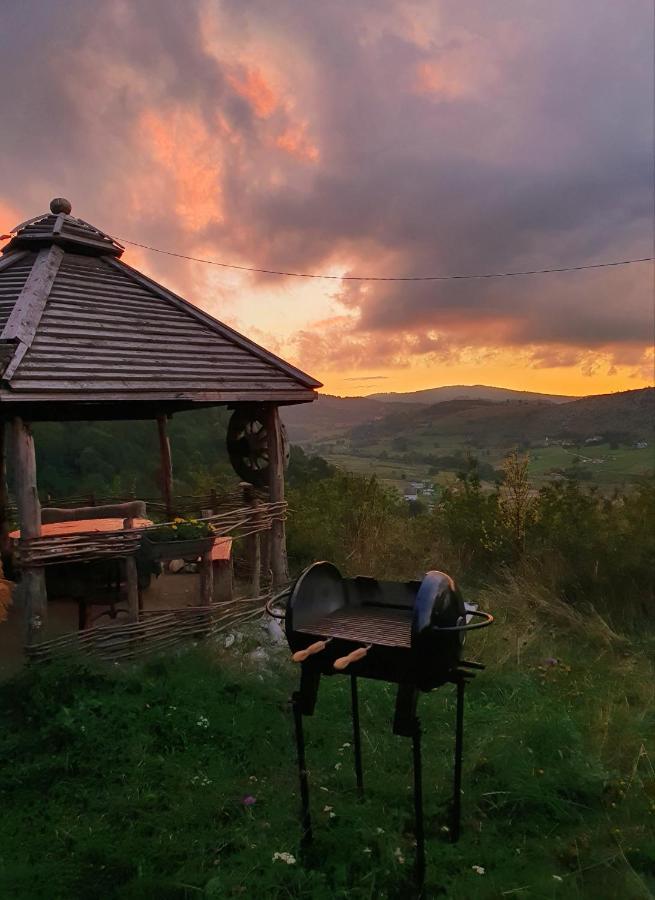 Log Cabin Uvac Nova Varos Bagian luar foto