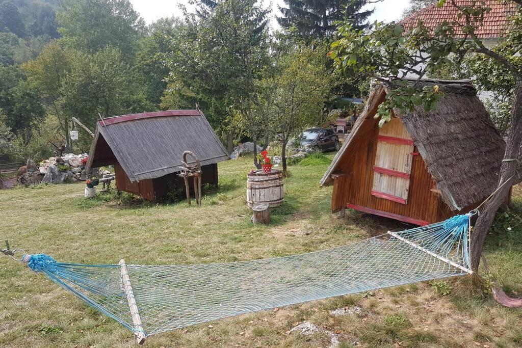 Log Cabin Uvac Nova Varos Bagian luar foto